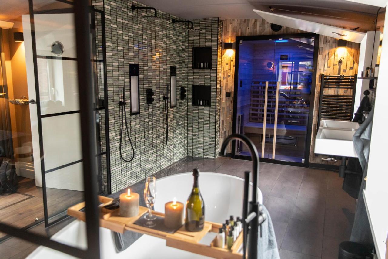 Wellnessboat De Michiel De Ruyter Hotel Groningen Eksteriør billede