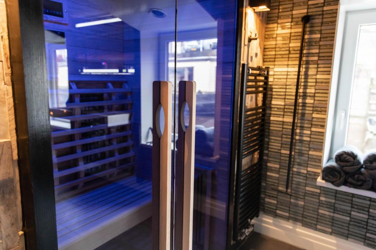Wellnessboat De Michiel De Ruyter Hotel Groningen Eksteriør billede