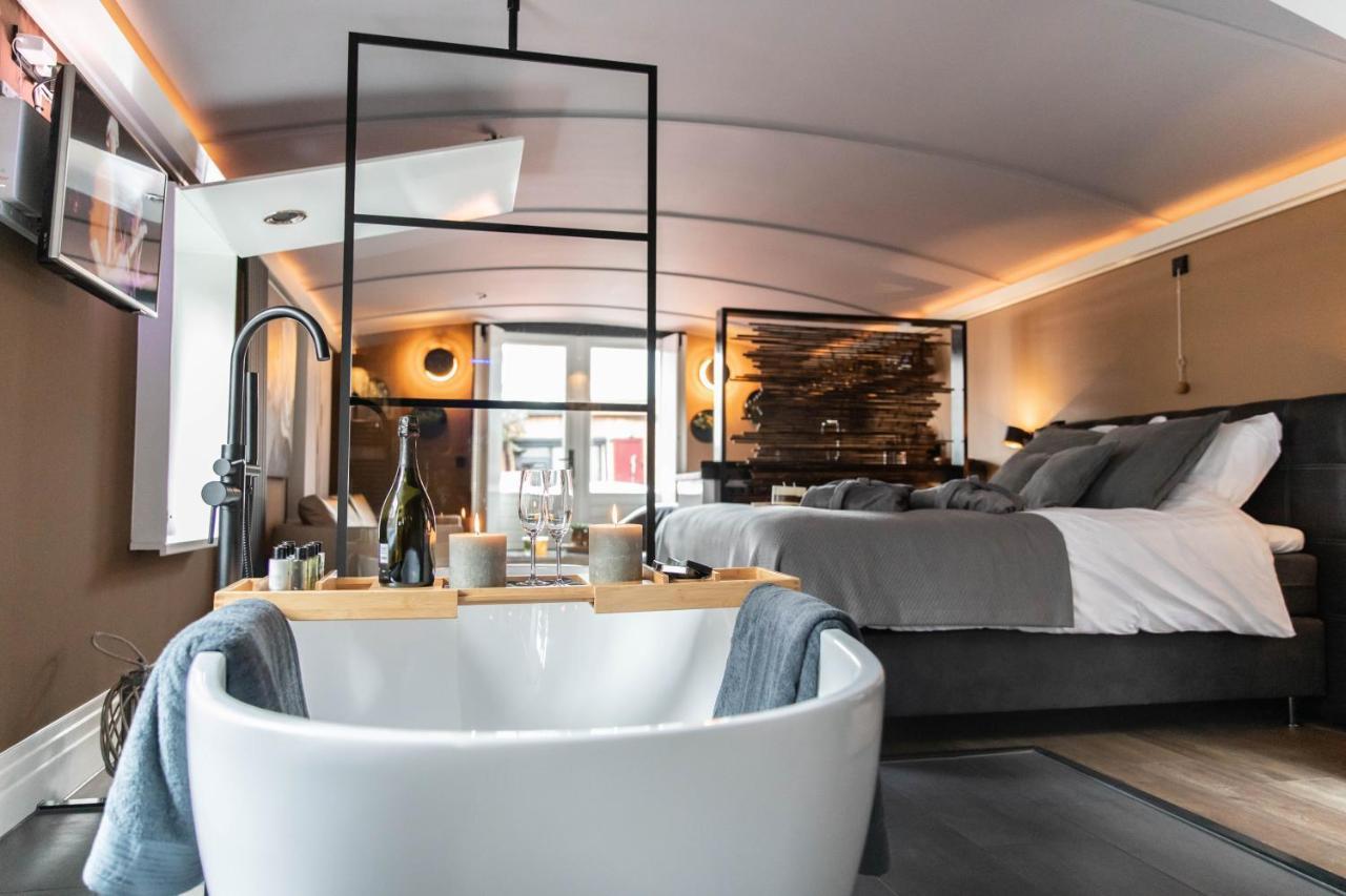 Wellnessboat De Michiel De Ruyter Hotel Groningen Eksteriør billede